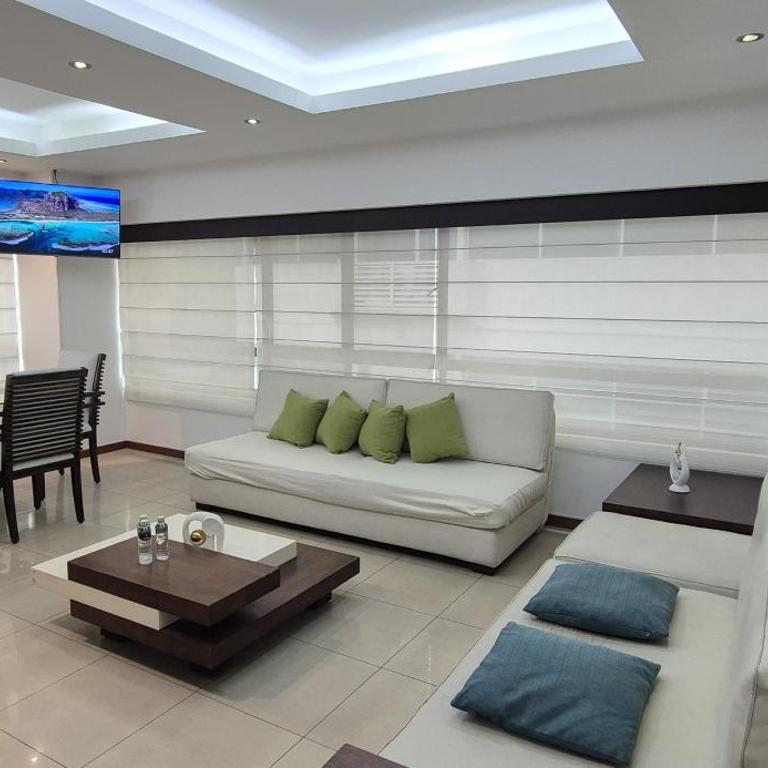 Ecusuites Family Prime 5 Frente Mall del Sol - Deluxe Family Suite - 1