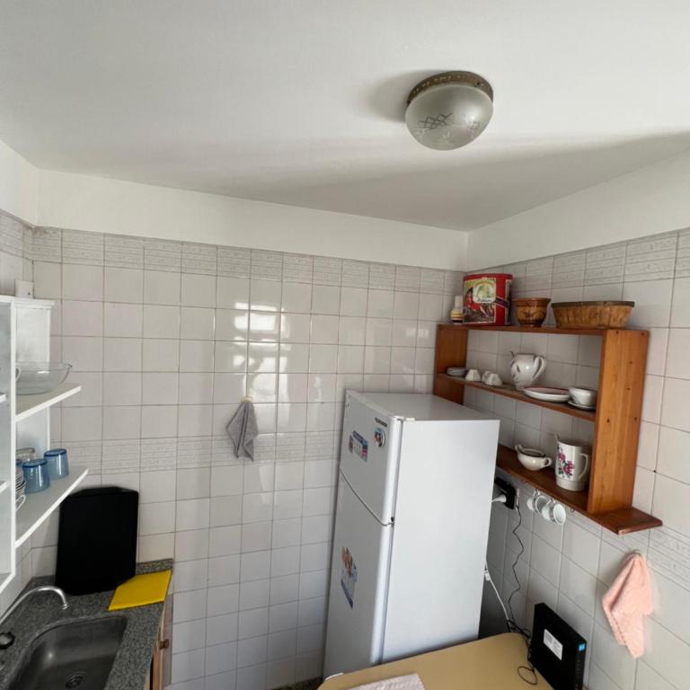 Depto 1 ambiente frente al mar y céntrico - Apartamento de 1 dormitorio - 9
