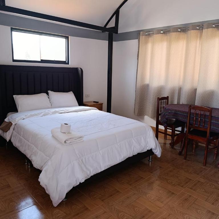 Hostal Ayllu - Habitación Doble Deluxe con ducha - 1