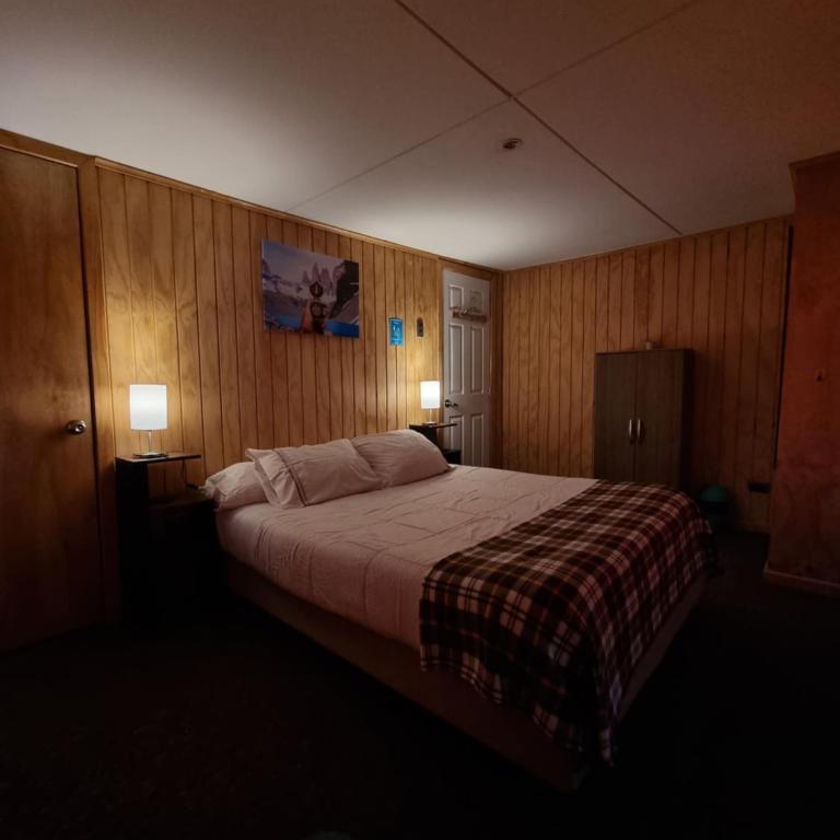 Hostal Origen Patagonia - Double Room with Private Bathroom - 5