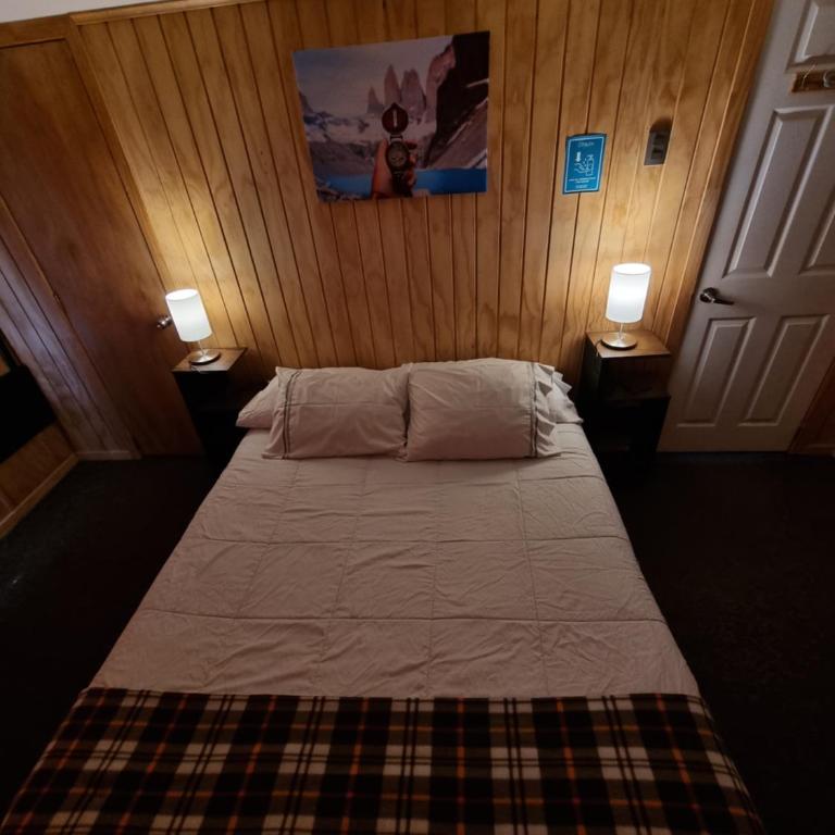 Hostal Origen Patagonia - Double Room with Private Bathroom - 4