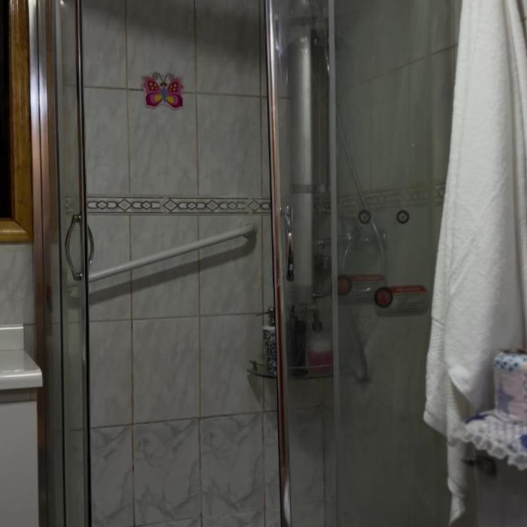 Ruperta Home - Three-Bedroom House - 2