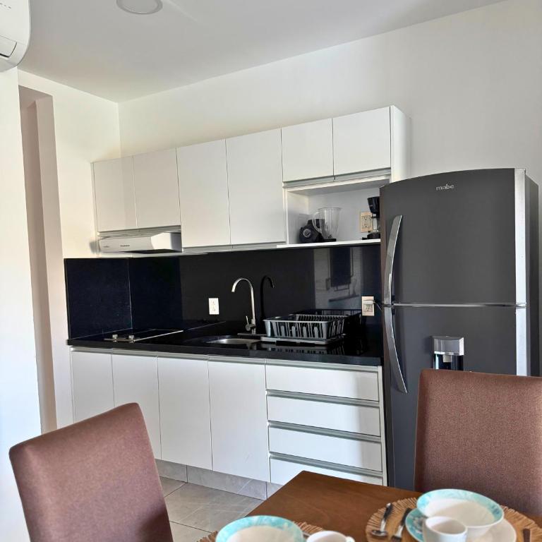 Marina Mazatlán Getaway, Terraza & Comodidad - Two-Bedroom Apartment - 12
