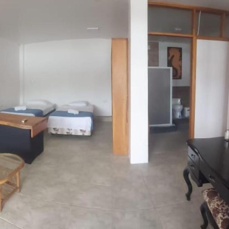 Akasha Galápagos - Habitación Doble con balcón - 2 camas - 2