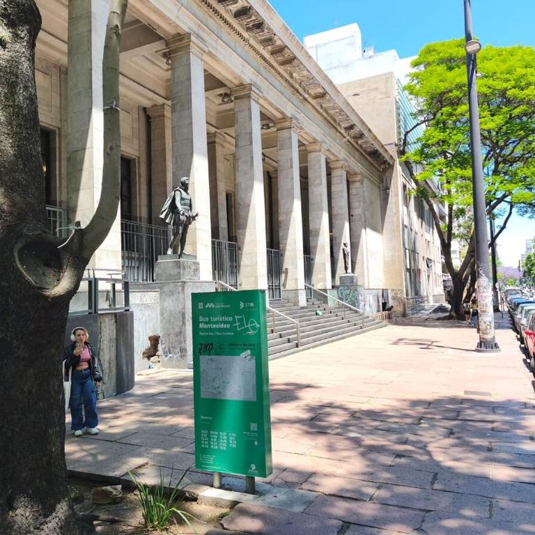 Cómodo apartamento vecino a feria de Tristán y a metros de 18 de julio - One-Bedroom Apartment - 18
