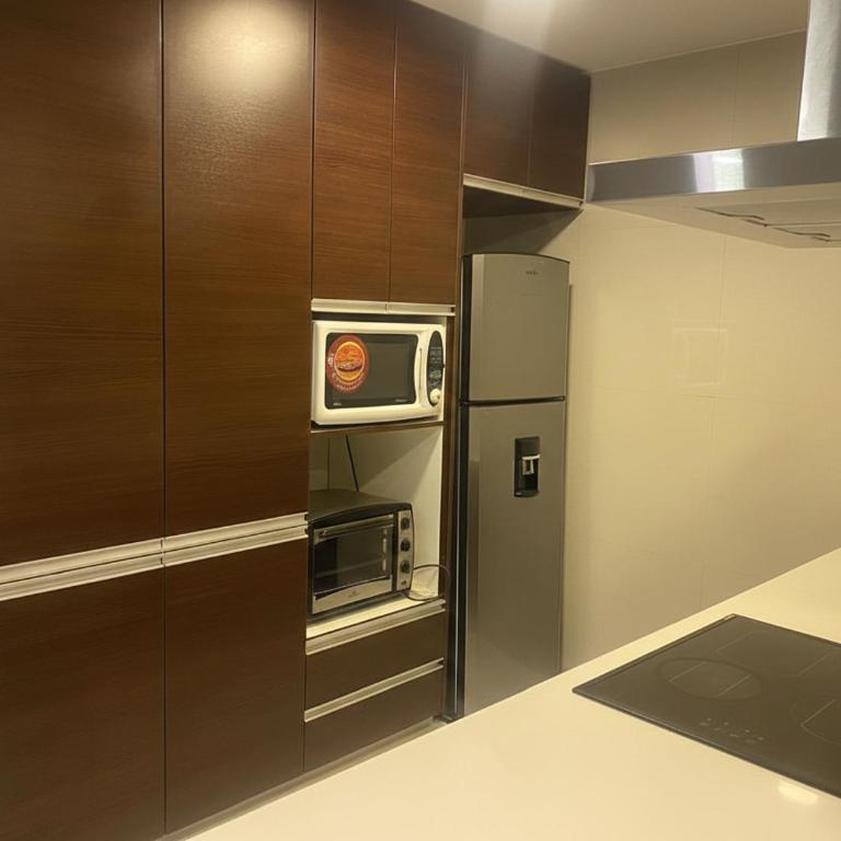 Apartamento en la MEJOR zona de La Paz, justo frente a la Embajada Americana - Apartamento de 3 dormitorios - 3