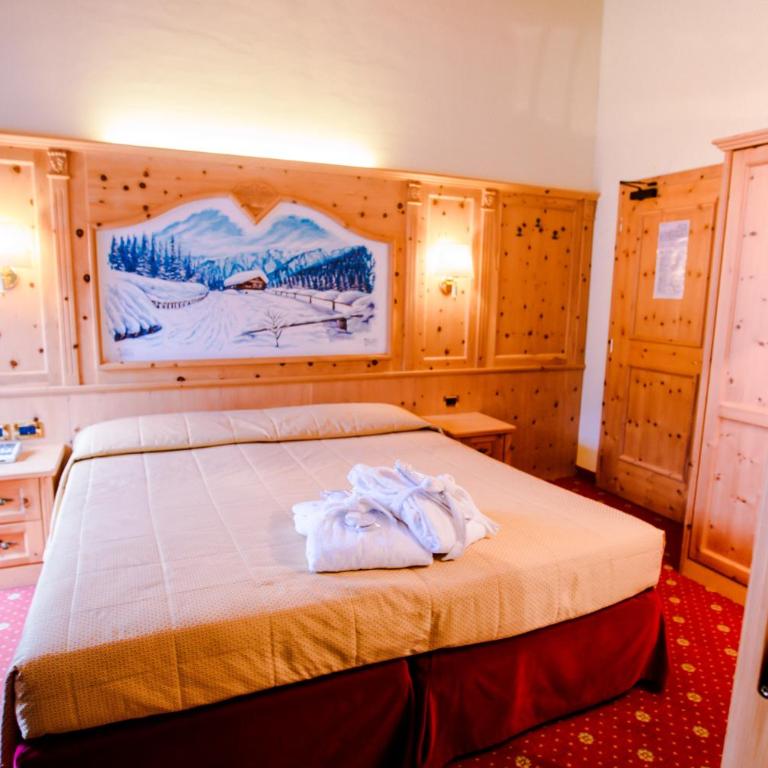 Albergo Dimaro Wellness Hotel - Camera Superior Matrimoniale/Doppia con Letti Singoli con Balcone - 14