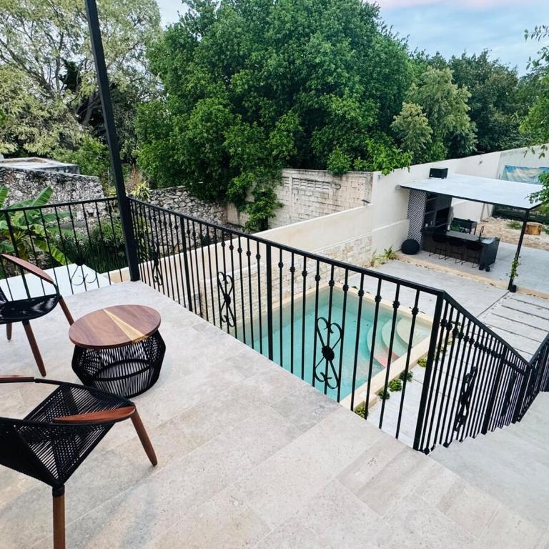 Casa Injertada a espaldas de Paseo de Montejo - One-Bedroom House - 7