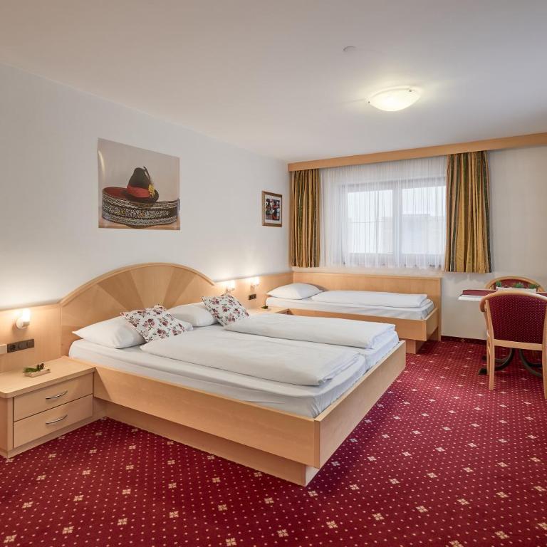 B&B Weisses Rössl -inklusive Sarntal Card - Habitación Doble con balcón (3 adultos) - 5