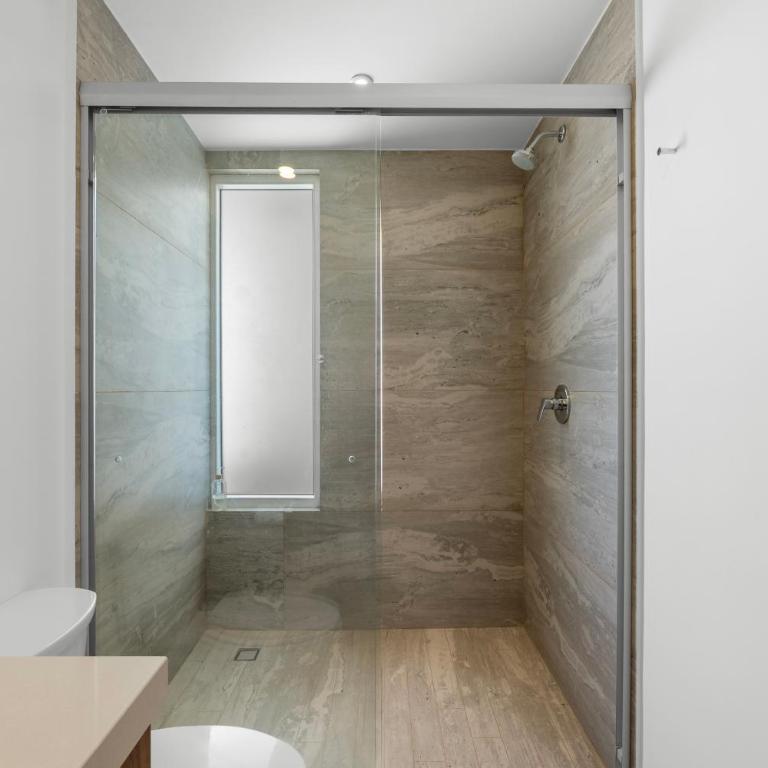 Modern Apartment with Ocean Views - Harbor - Hotel Zone - One-Bedroom Apartment - 12