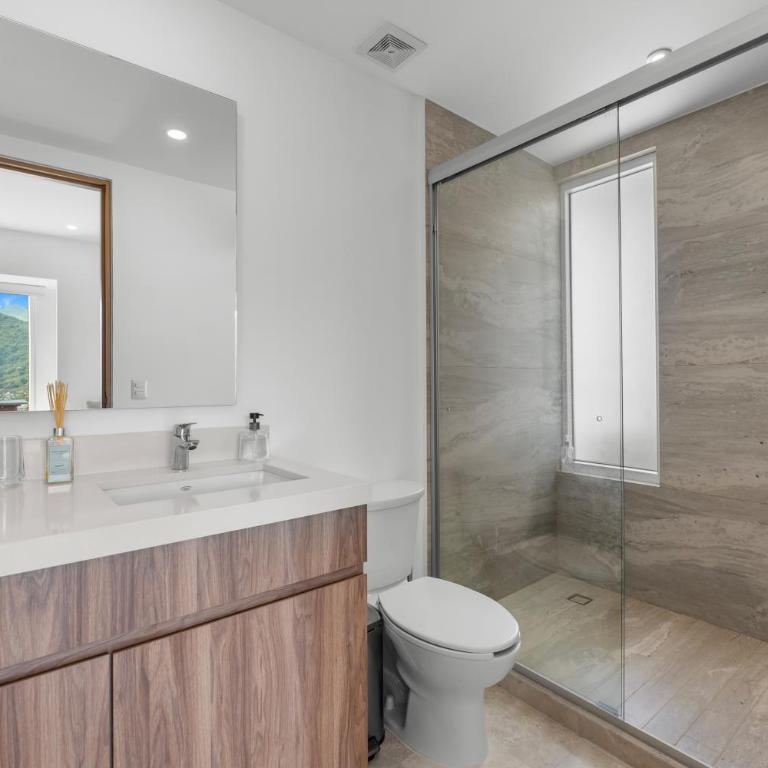 Modern Apartment with Ocean Views - Harbor - Hotel Zone - One-Bedroom Apartment - 11