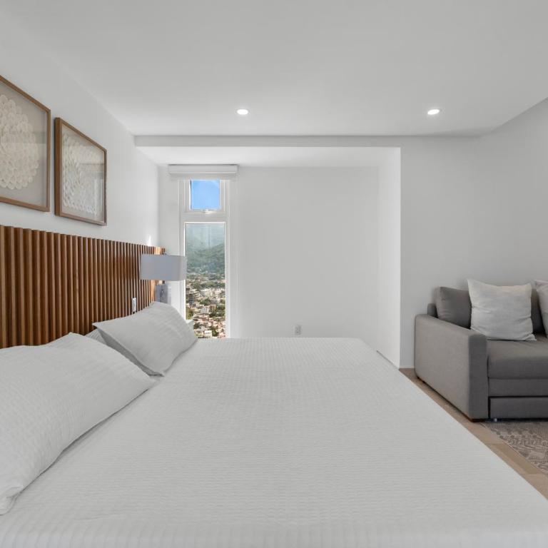 Modern Apartment with Ocean Views - Harbor - Hotel Zone - One-Bedroom Apartment - 16
