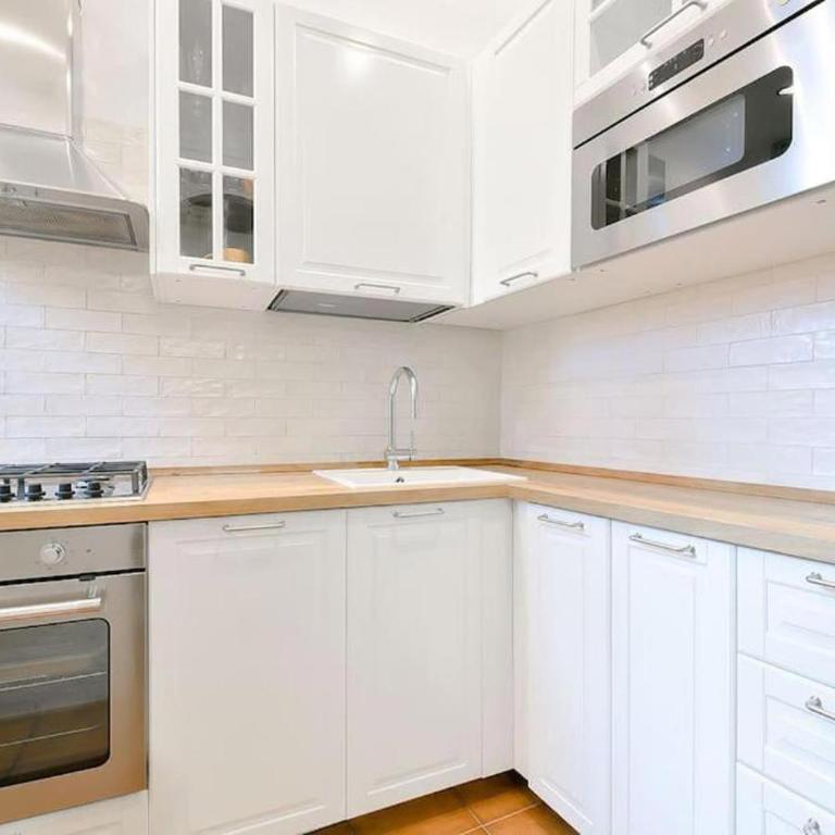 NETTUNO Guest House - Camera Queen con Bagno in Comune - 6
