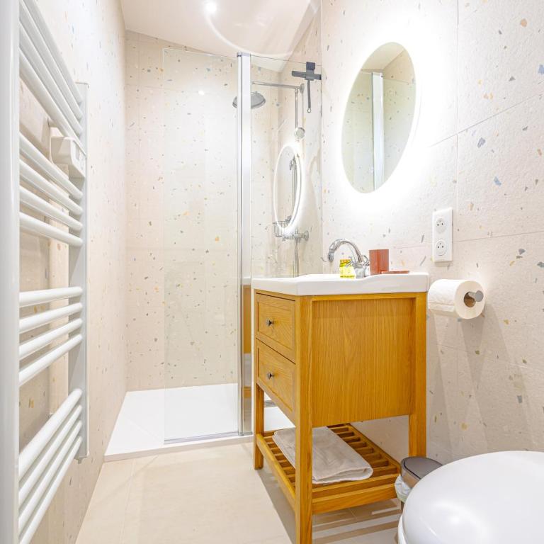 Rare! L'Atelier Provençal, Getaway in Old Antibes - 4th floor - Appartement 2 Chambres - 16