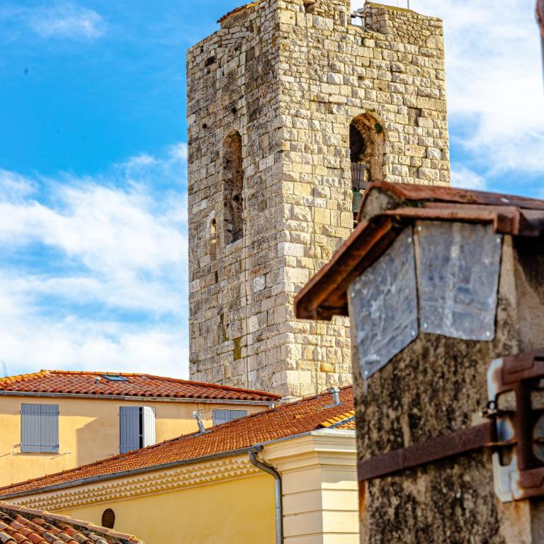 Rare! L'Atelier Provençal, Getaway in Old Antibes - 4th floor - Appartement 2 Chambres - 17
