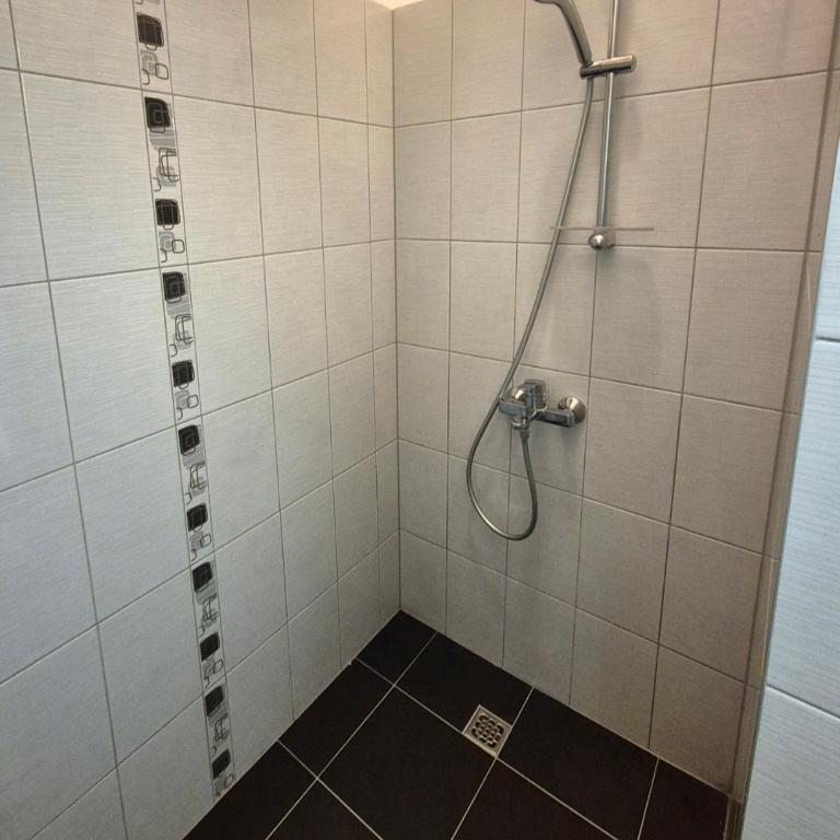Studio Ciglane - Close to City Center - One-Bedroom Apartment - 7