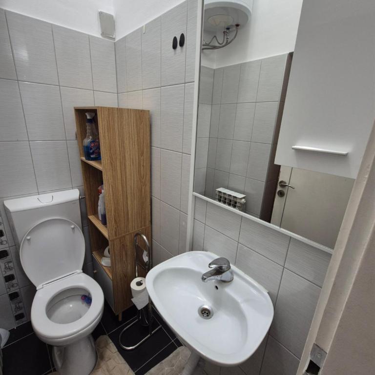 Studio Ciglane - Close to City Center - One-Bedroom Apartment - 6