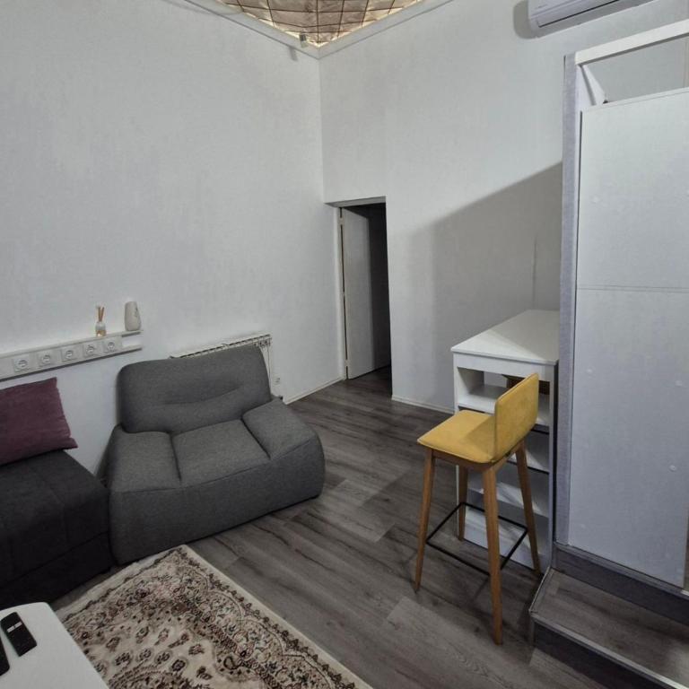 Studio Ciglane - Close to City Center - One-Bedroom Apartment - 3