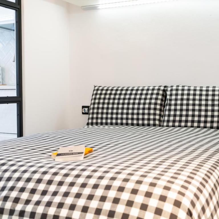 The Black Sheep, Airco - No Lift - One-Bedroom Apartment - 1
