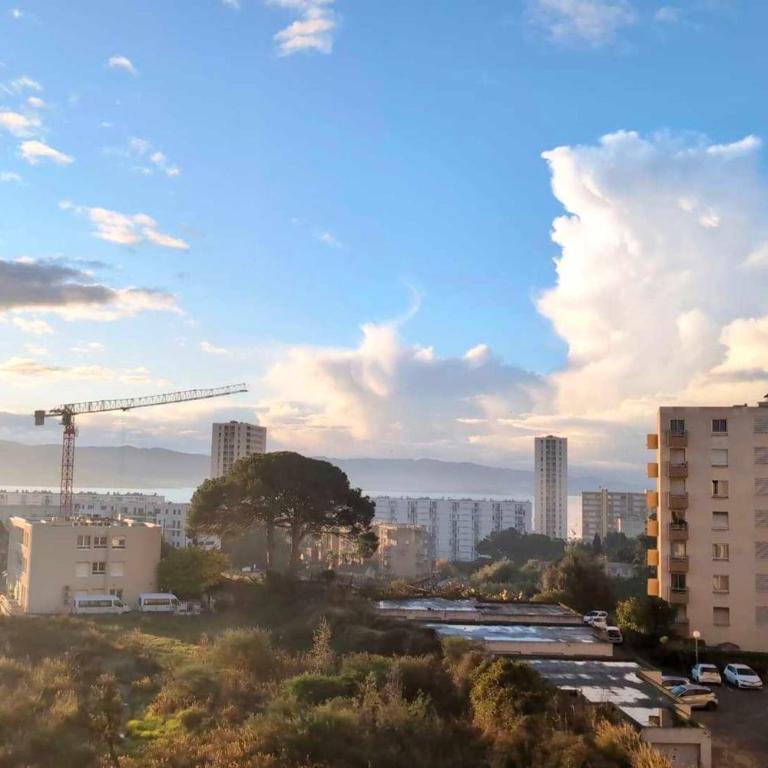 Bright apartment with balcony in Ajaccio - Apartment - 12