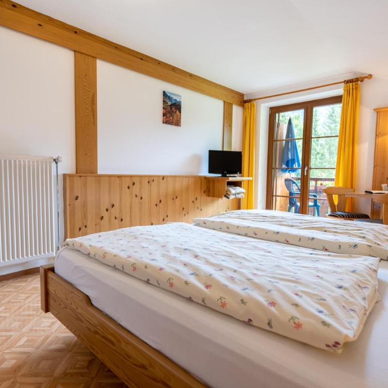 Landhaus Am Fellhorn - Doppelzimmer mit Bergblick - 6