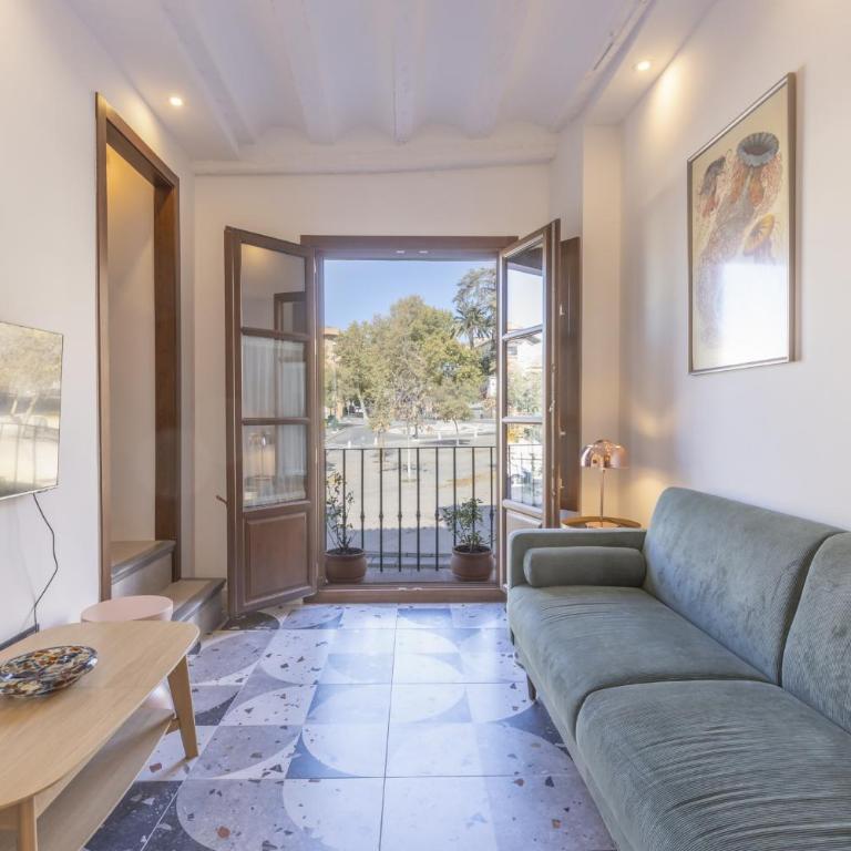 Marvelous Apartment 7 min Cathedral+ Free Parking - Apartment - 1