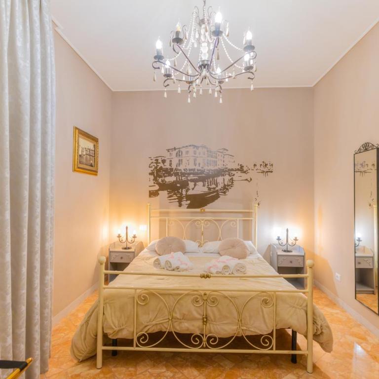 Bari Antica Boutique B&B - Double Room with Private Bathroom - 4