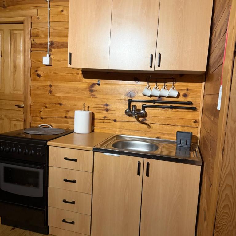 Cozy Wooden Cottage - Kuća sa 3 Spavaće Sobe - 9