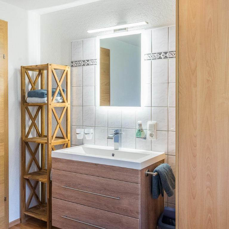 Haus Tramontana - Apartment mit 3 Schlafzimmern und Dusche - 8