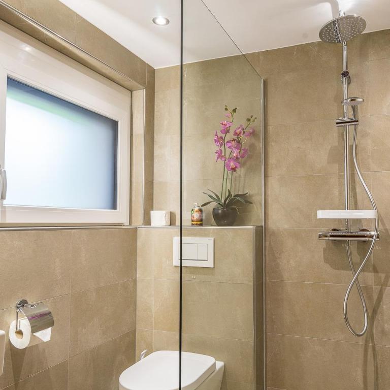 Haus Tramontana - Apartment mit 3 Schlafzimmern und Dusche - 12