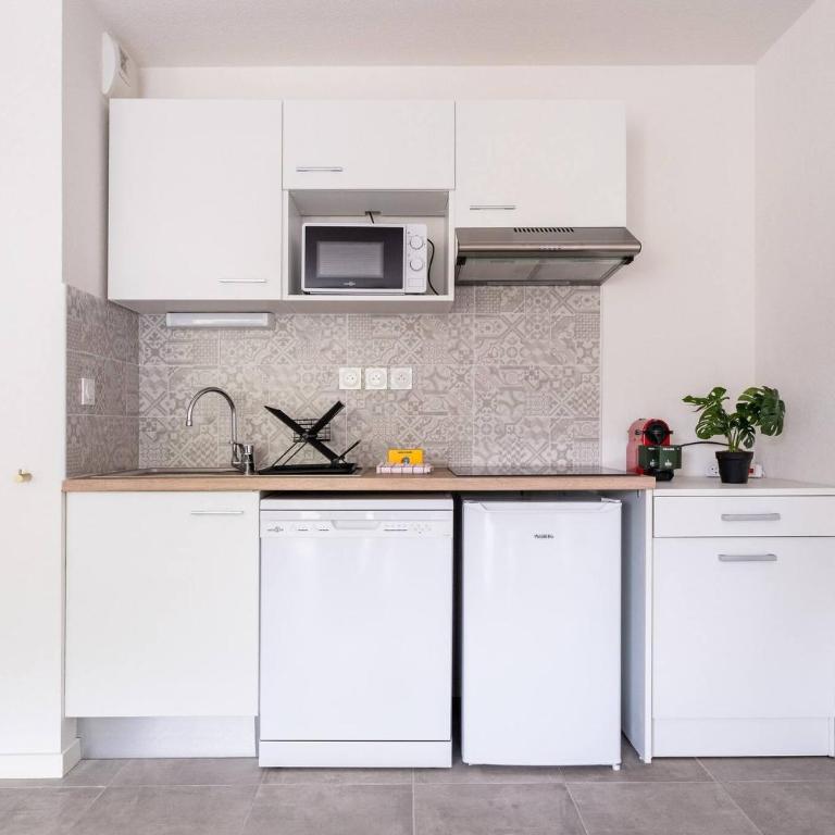 T3 urbain Toulouse 6 personnes avec terrasse - Apartment - 4