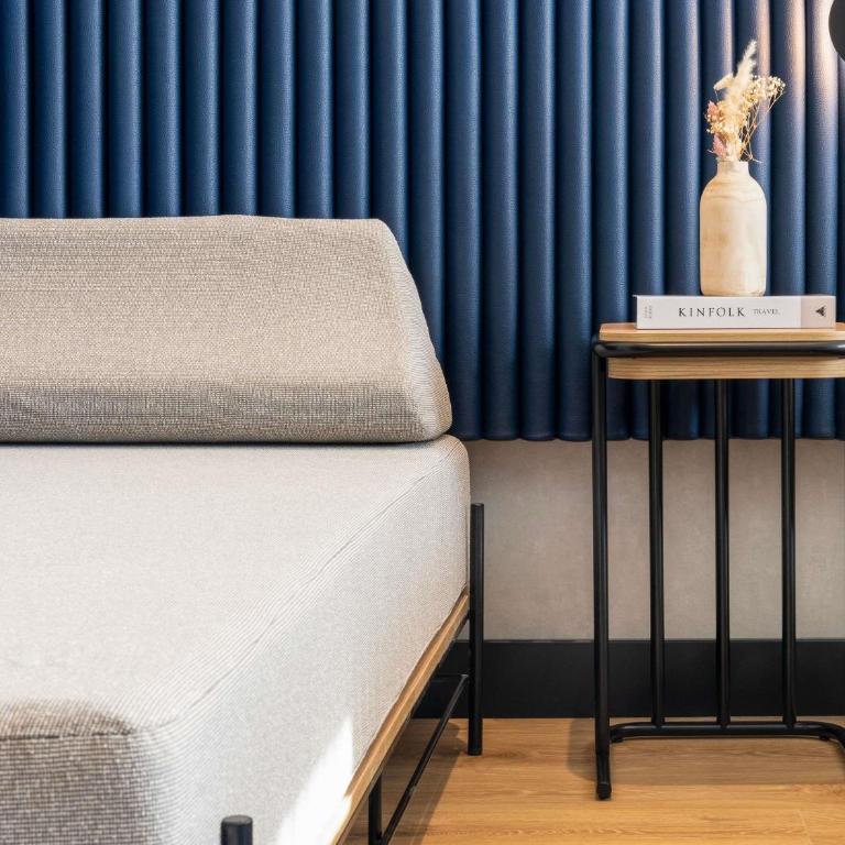 Novotel Campo De Las Naciones - Executive Queen Room with One Queen Bed in the Deluxe Building - 5