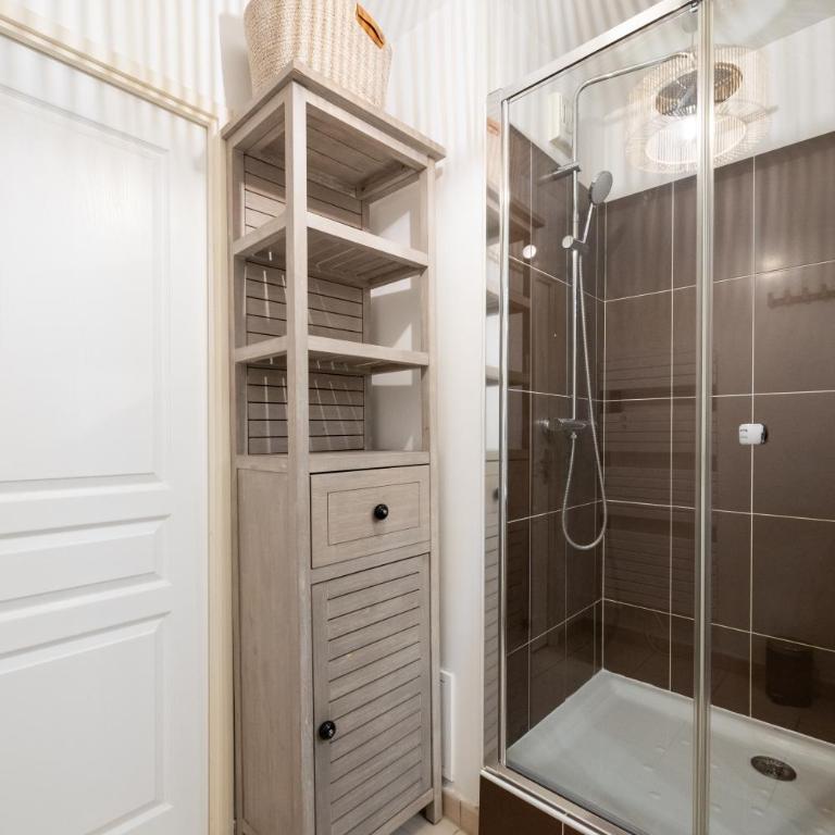 Le Pommery climatisé - terrasse et parking privé - Appartamento con 2 Camere da Letto - 37