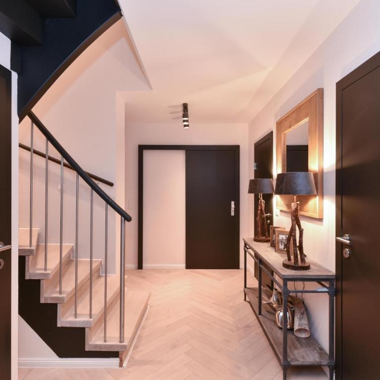Penthouse Mountain and Lake View, terrace, AirCondition, incl Summer Card - Penthouse Apartment - 13