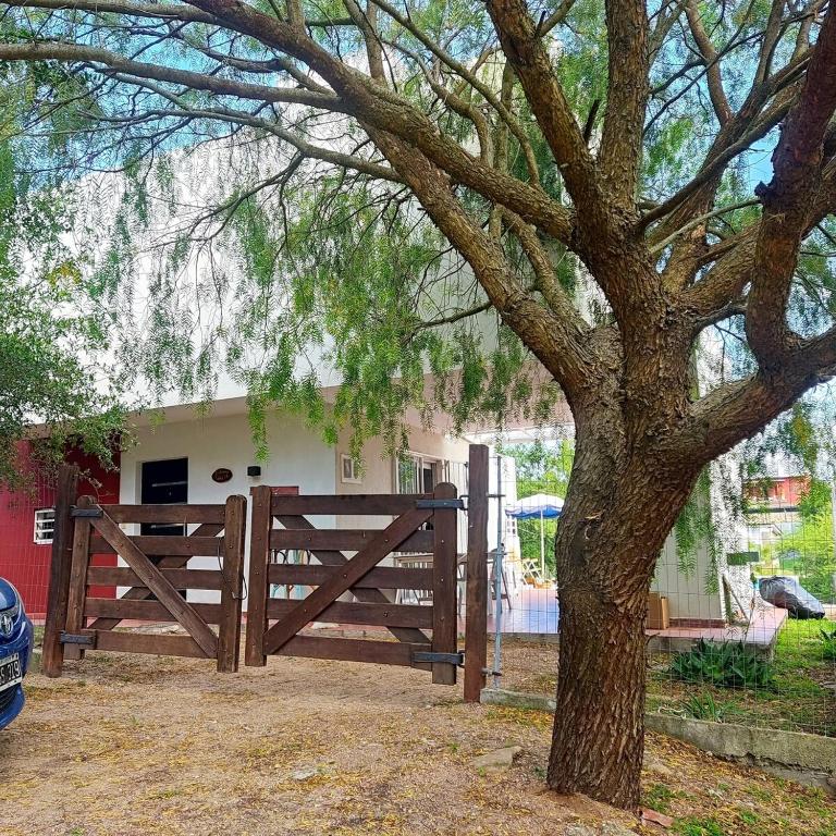 Casa Minimalista con Pileta Privada en el mejor lugar de Cabalango - Casa de 3 dormitorios - 1