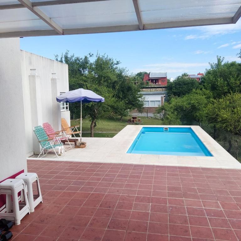 Casa Minimalista con Pileta Privada en el mejor lugar de Cabalango - Casa de 3 dormitorios - 43