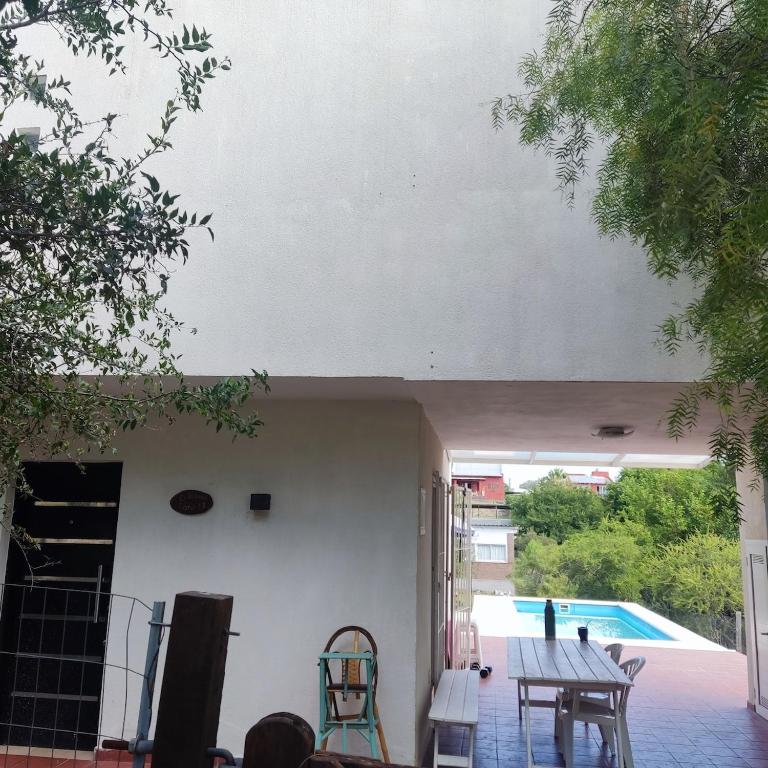 Casa Minimalista con Pileta Privada en el mejor lugar de Cabalango - Casa de 3 dormitorios - 45