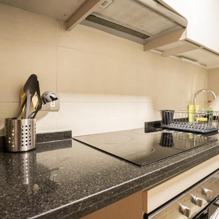Urban Retreat Las Condes 4 Guests - Apartment - 11