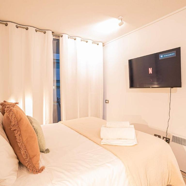 Urban Retreat Las Condes 4 Guests - Apartment - 13