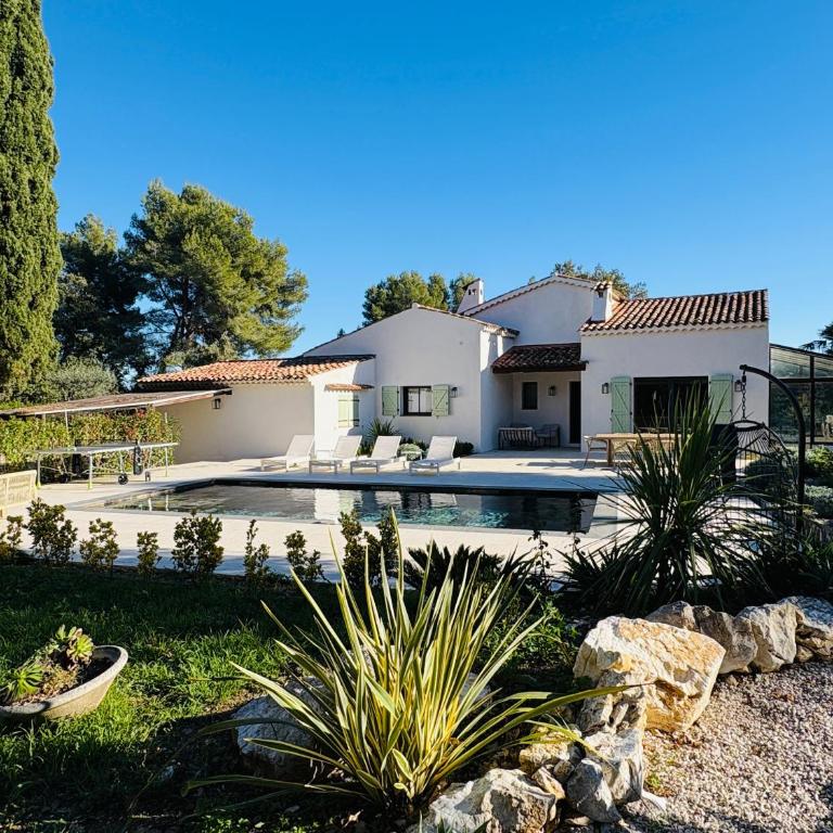 L'Esprit Sud, 4 Suites & Piscine Chauffée - Villa with Private and Heated Pool - 1