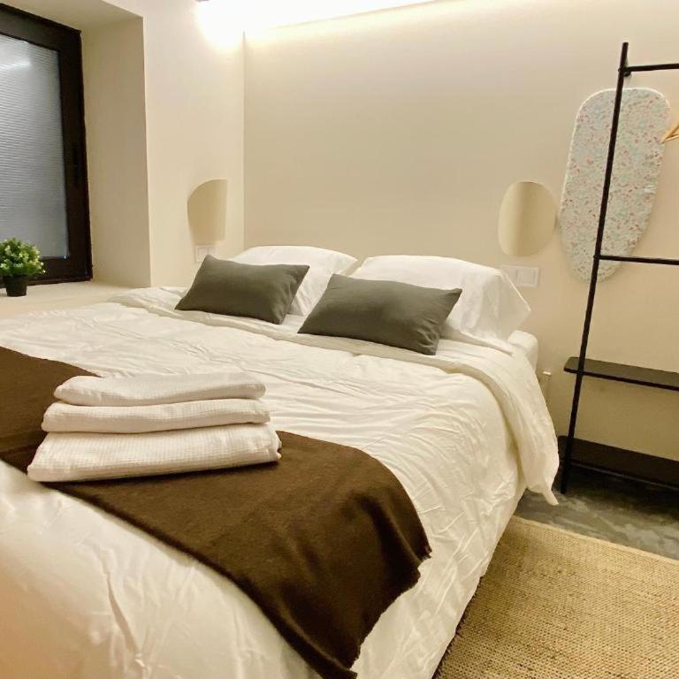 Urban Design Apartments & Studios - Studio - Split Level - 1