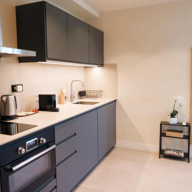 Apartamento en pleno paseo marítimo de Marbella. - Apartamento de 2 dormitorios - 11