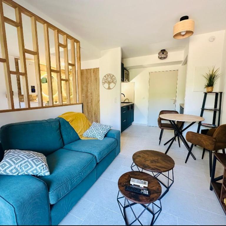 T1 bis rénové, clim et confort - Saint Raphaël - One-Bedroom Apartment - 1