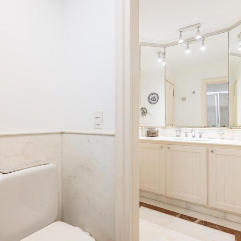 Frente al puerto apto de lujo 3 dorm y servicio - Apartamento con 4 dormitorios - 31