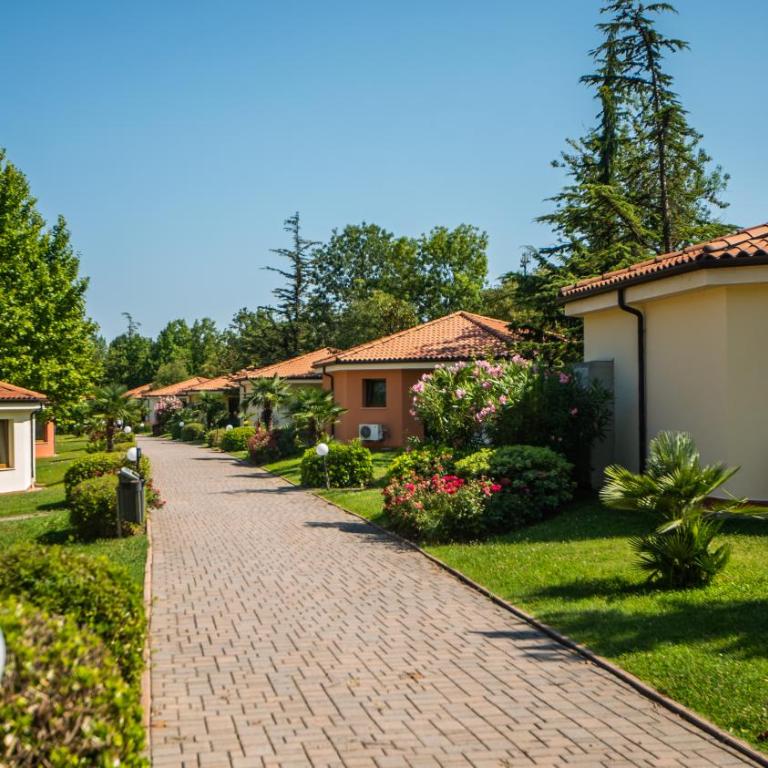 Camping Bella Italia - Bungalow - 4