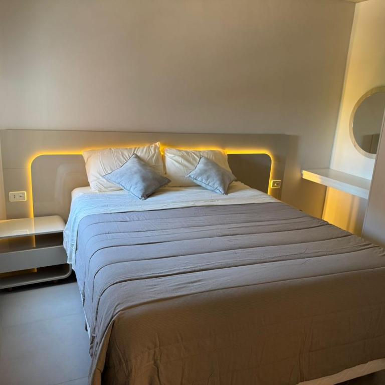 Soho 2 Dorm - Two-Bedroom Apartment - 4