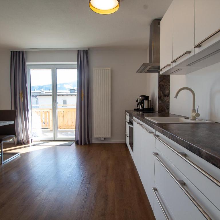 Panorama Apartments - Steinbock Lodges - Großes Apartment mit 1 Schlafzimmer und Seeblick - 17