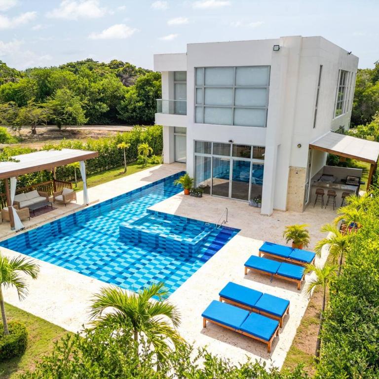 Beautiful 5BR Villa-Barú Private Pool-Beach club - Villa - 7