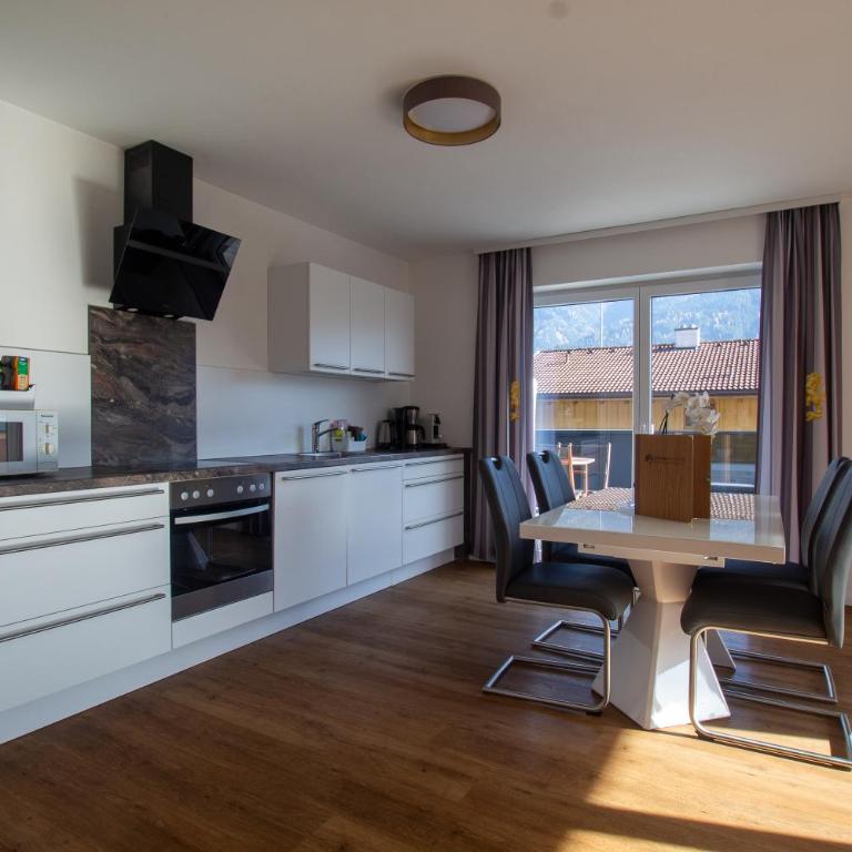 Panorama Apartments - Steinbock Lodges - Apartment mit 1 Schlafzimmer sowie Berg- und Seeblick - 18
