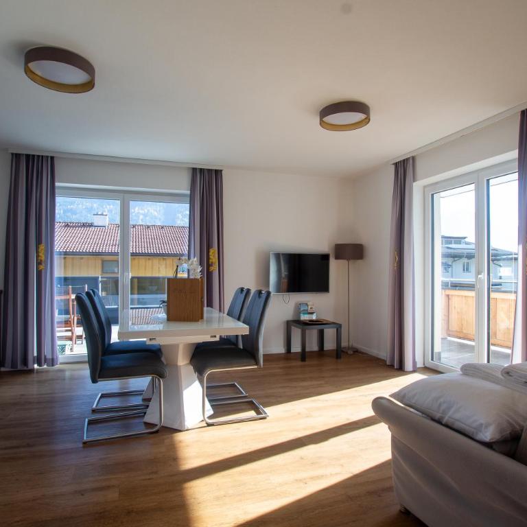 Panorama Apartments - Steinbock Lodges - Apartment mit 1 Schlafzimmer sowie Berg- und Seeblick - 12